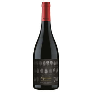 Productfoto van de Alpasion Grand Pinot Noir te koop bij Verboon Wines in Berkel en Rodenrijs